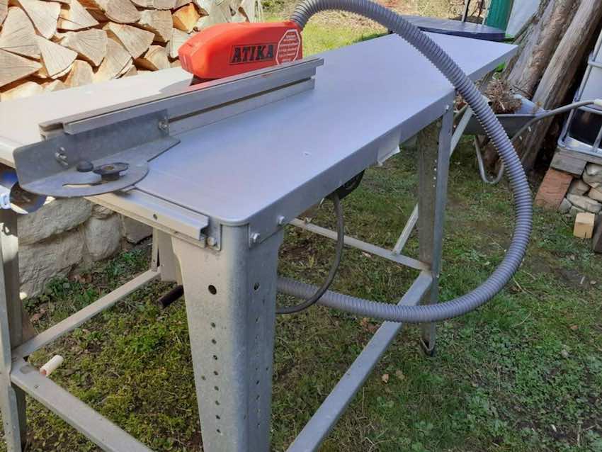 Die Atika HT 315 Tischkreissäge vor dem Einsatz.