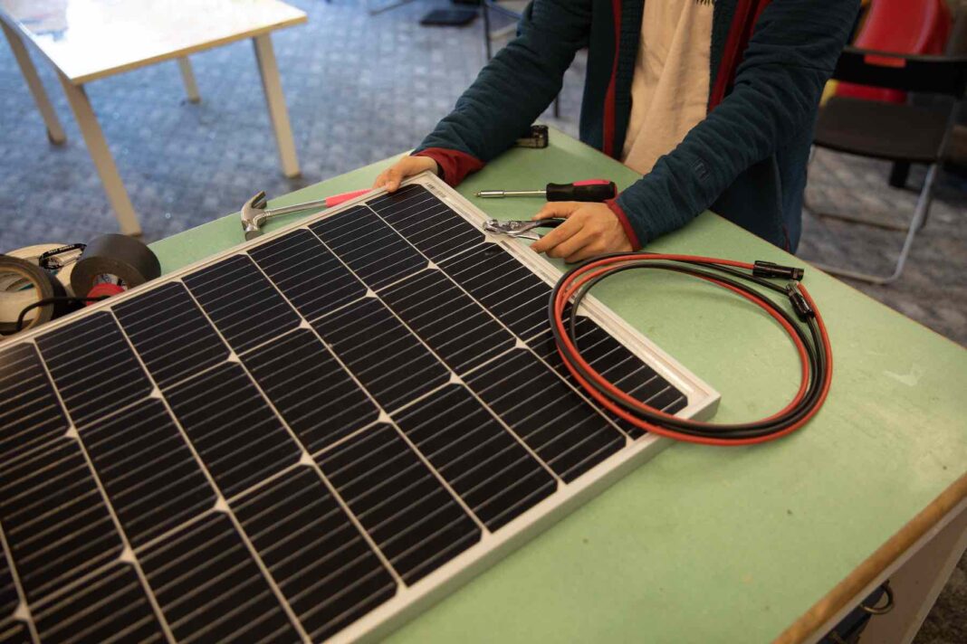 Balkonkraftwerke: 10 hilfreiche Tipps für die perfekte Installation