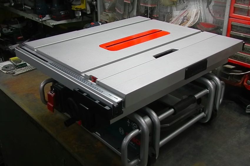 Die Bosch Professional GTS 10 J