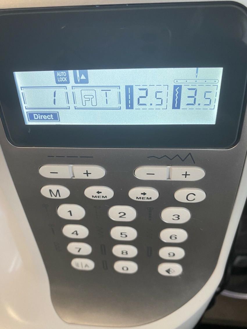 Das Display und das Bedienpanel.