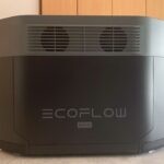 DerEcoFlow Delta Max (2000) Solargenerator in Seitenansicht.