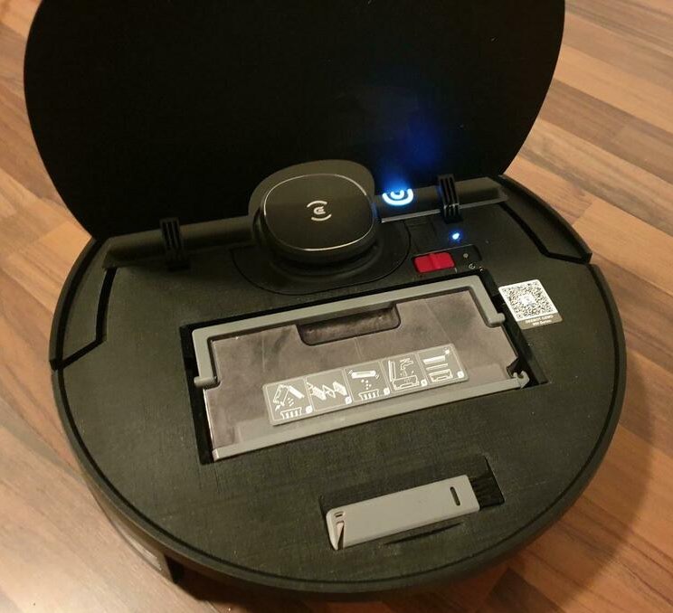 Unter der Haube des Ecovacs Deebot Ozmo 950.