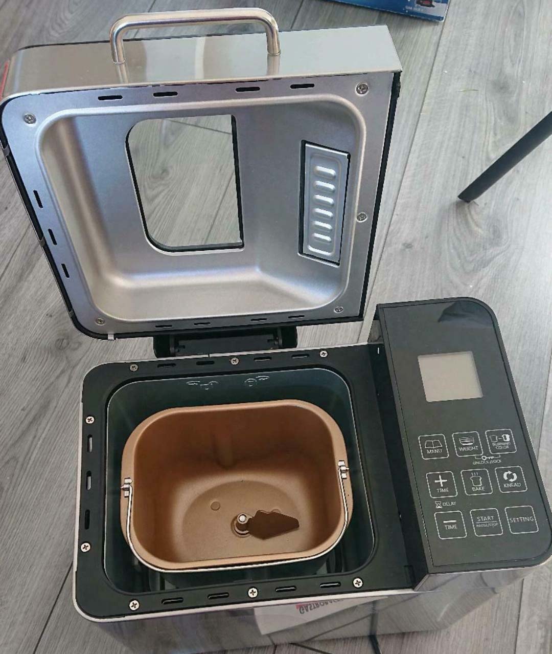 Das Innenleben der Gastroback 42823 Design Advanced Brotbackmaschine.