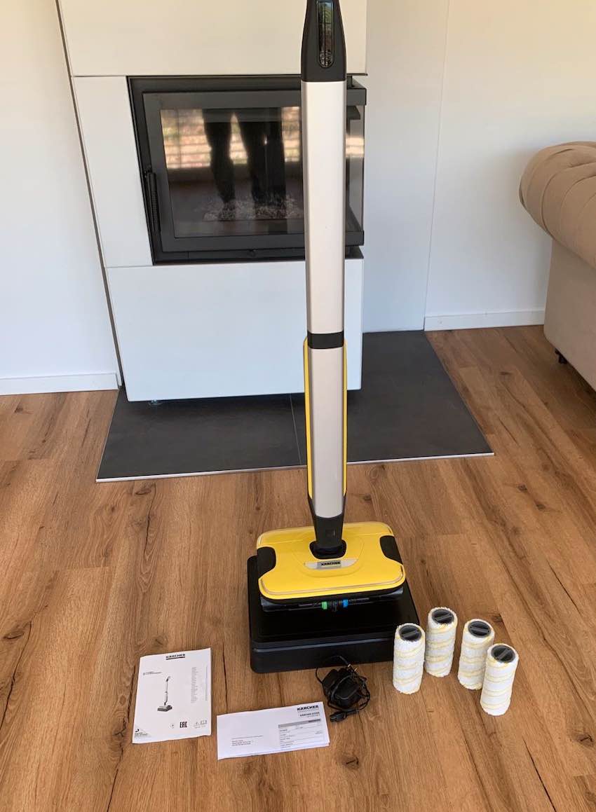 Der Kärcher FC 7 Cordless Nass-Trockensauger bzw. Hartbodenreiniger.
