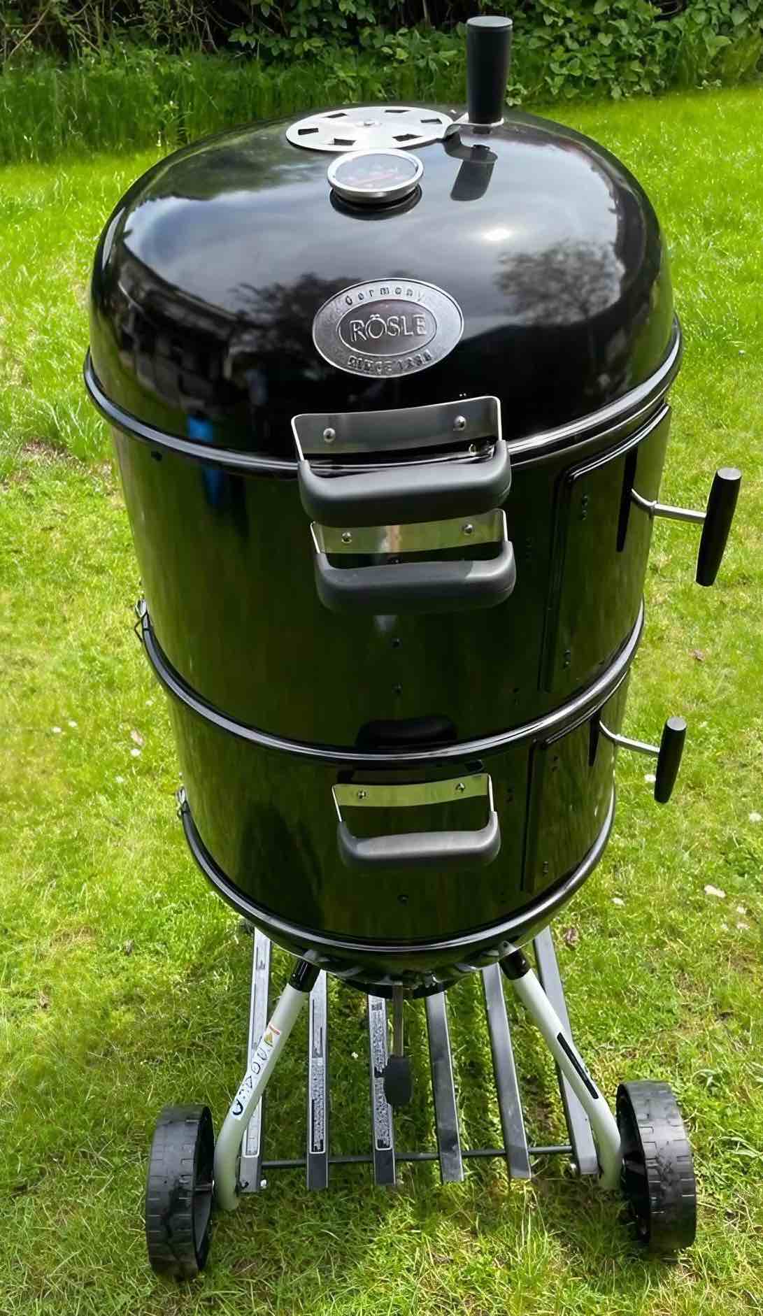 Der RÖSLE F50-S No. 1 Watersmoker.