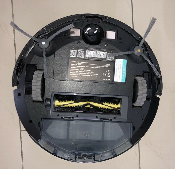 Die Unterseite des Tesvor M1 4000.
