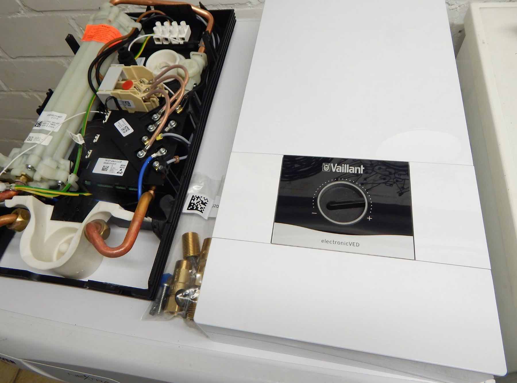 Vaillant electronic VED E 21/8 Durchlauferhitzer