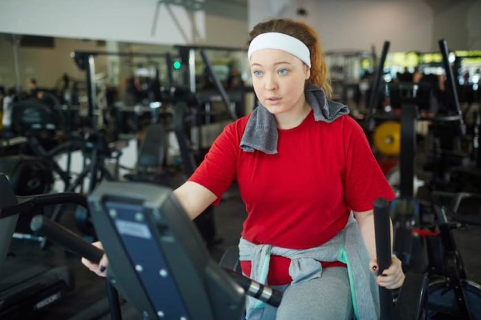 Crosstrainer abnehmen Ein Crosstrainer eignet sich hervorragend, um abzunehmen.