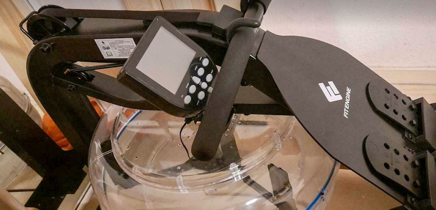 Der Trainingscomputer ist besser, als bei anderen Ruderäten in dieser Preisklasse.