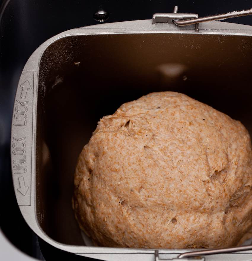 Nicht jeder Brotbackautomat kann glutenfreie Brote herstellen.